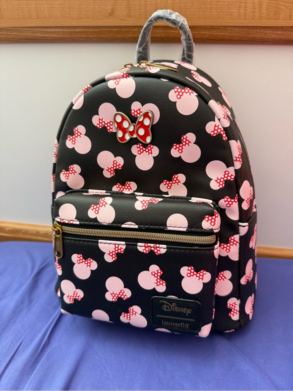 Disney x Loungefly Minnie Mouse Black & Pink Mini Backpack - Picture 4 of 7